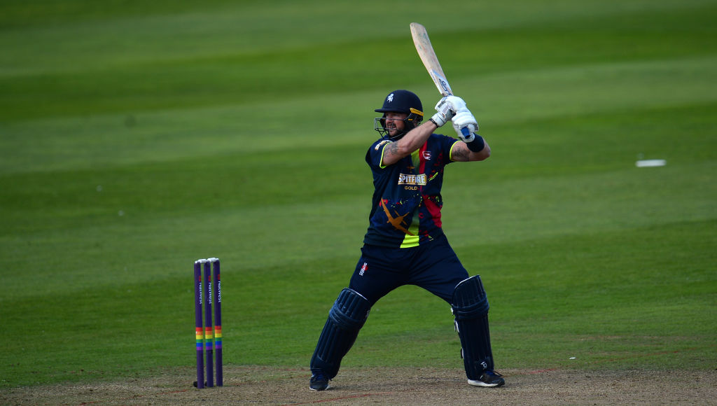 Darren Stevens bats for Kent against Somerset in the T20 Blast