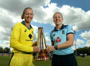 Captains Heather Knight and Meg Lanning both hold the Women's Ashes prior to the series.