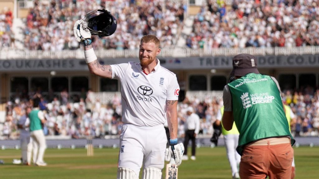 England&rsquo;s Ben Stokes walks off after being caught by New Zealand&rsquo;s Daryl Mitchell