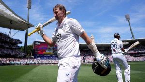 Joe Root struck his second century of the tour