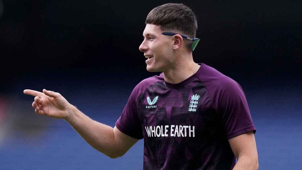 Matthew Potts points while training at England nets.