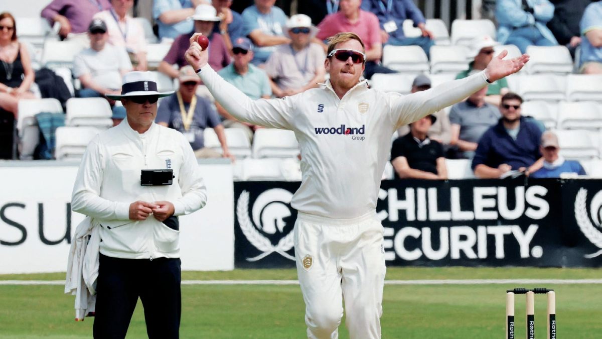 South Africa could ask for Simon Harmer to leave England early