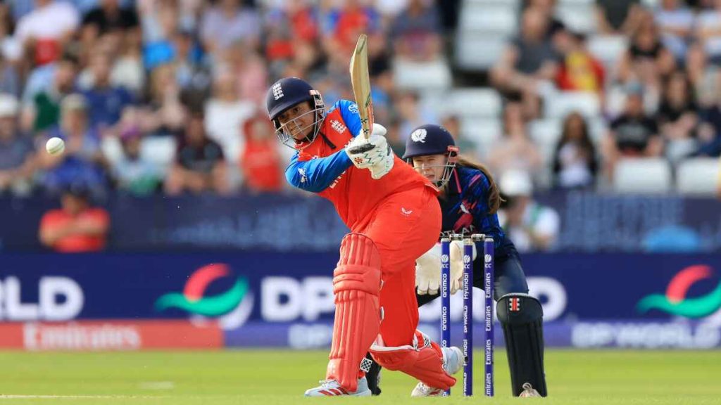 Sophia Dunkley batting for England
