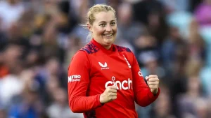 Lauren Winfield-Hill: