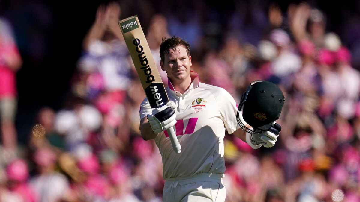 Steve Smith celebrates his century