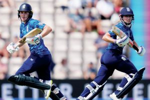 Lauren Winfield-Hill: